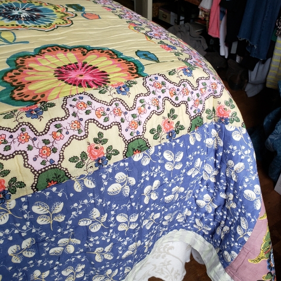 Anthropologie queen block color reversible quilt - Picture 11 of 13